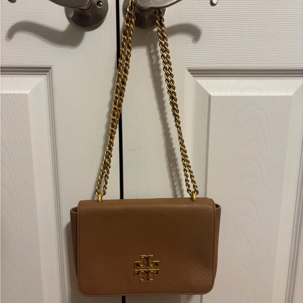 Tory Burch Tan Pebbled Leather Crossbody with Gold Chain